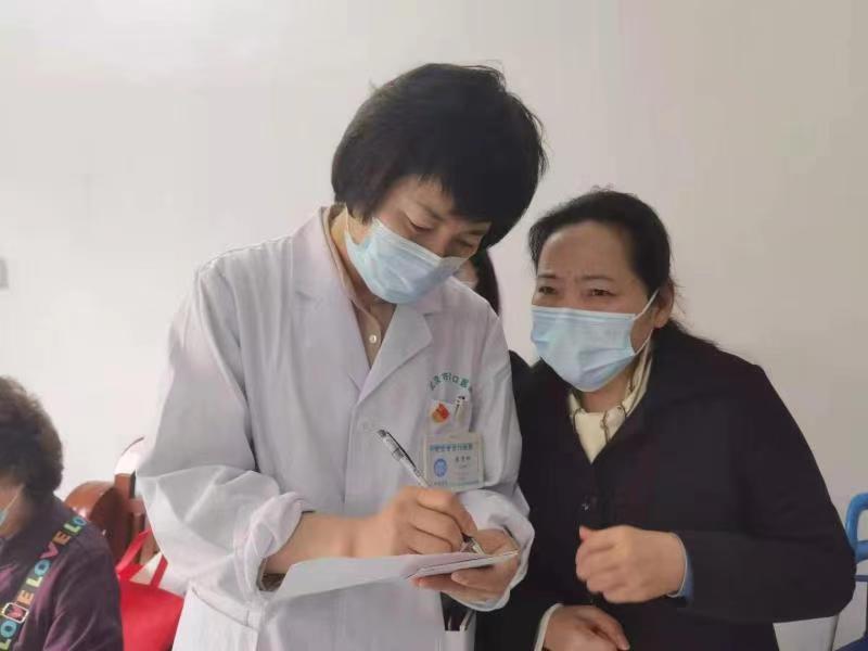 “我为群众办实事”主题*党**日实践活动