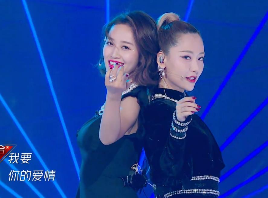 宁静乘风破浪的姐姐万茜出场,乘风破浪宁静黄龄万茜唱歌