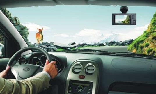 行车记录仪安装支架有什么讲究,行车记录仪的拍摄方式怎么选择