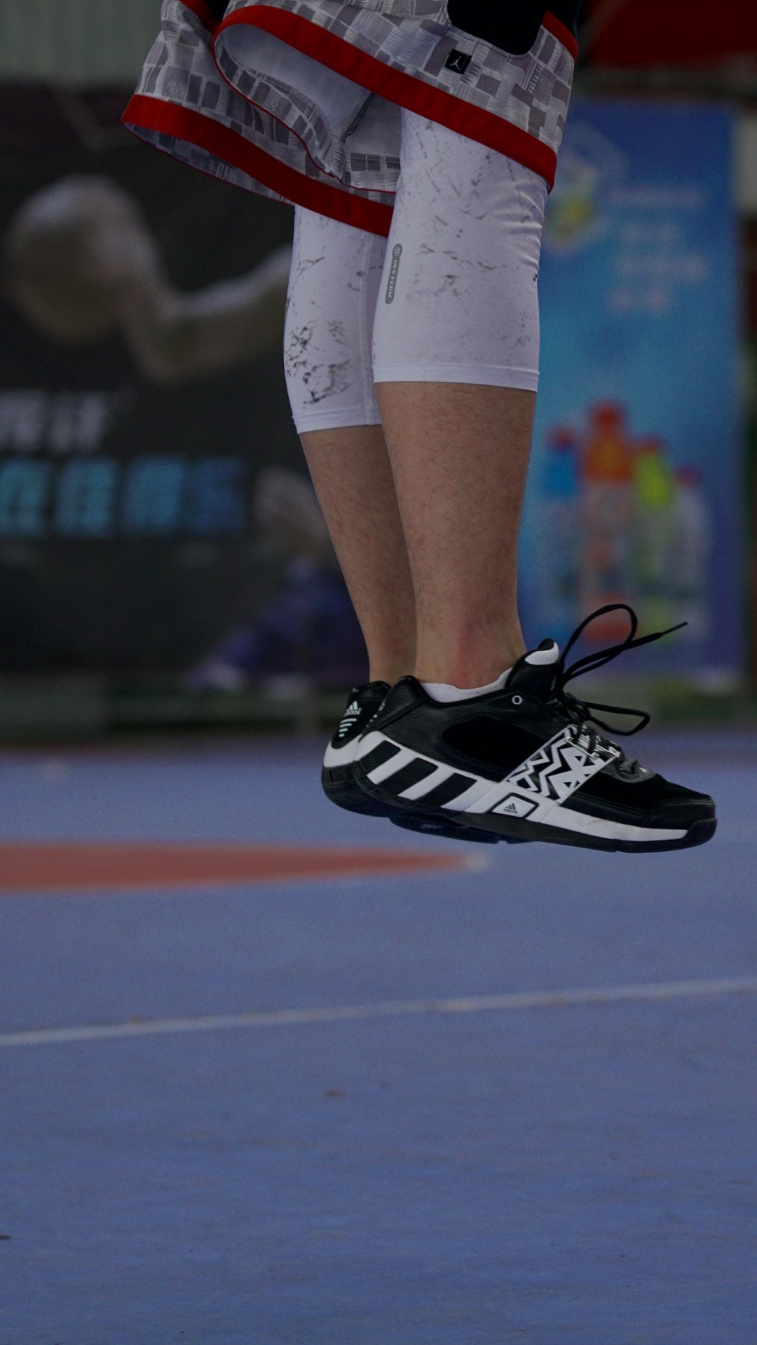 阿里纳斯1代简版复刻,阿迪2开头的实战篮球鞋