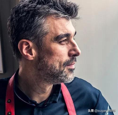 我懒！拒绝太复杂的，这个蛋糕好，哈哈，今晚就翻她牌子了