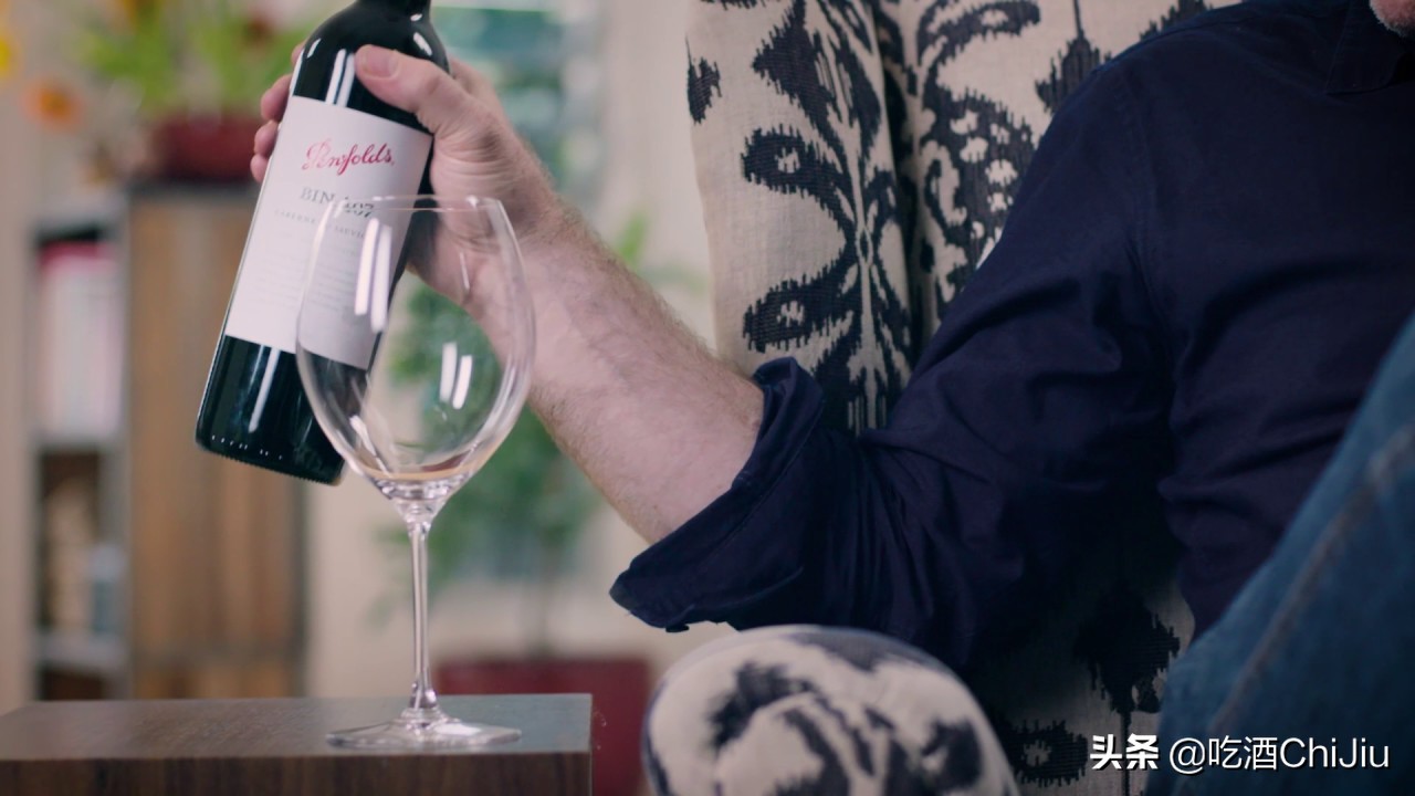 奔富407红酒属高端吗,奔富407红酒商标为什么会皱