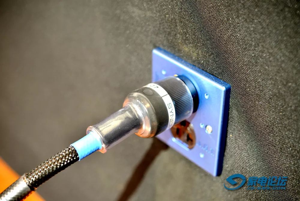 再次树立Hi-End标杆：丹拿Confidence信心系列全国首场线*体下**验会