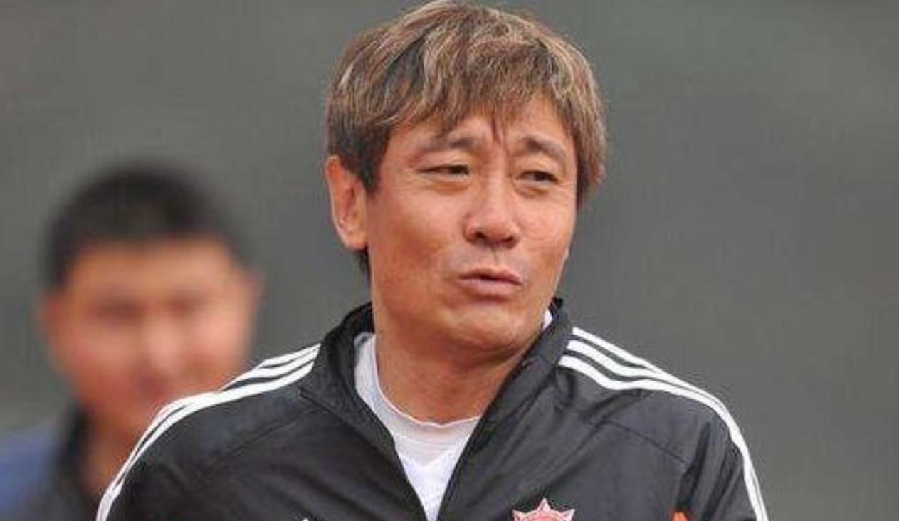 閭ｈ嫳鐖变簡10骞寸殑楂樺嘲濡備粖鎬庢牱,璁╅偅鑻辩敇鎷滀笅椋庣殑濂充汉