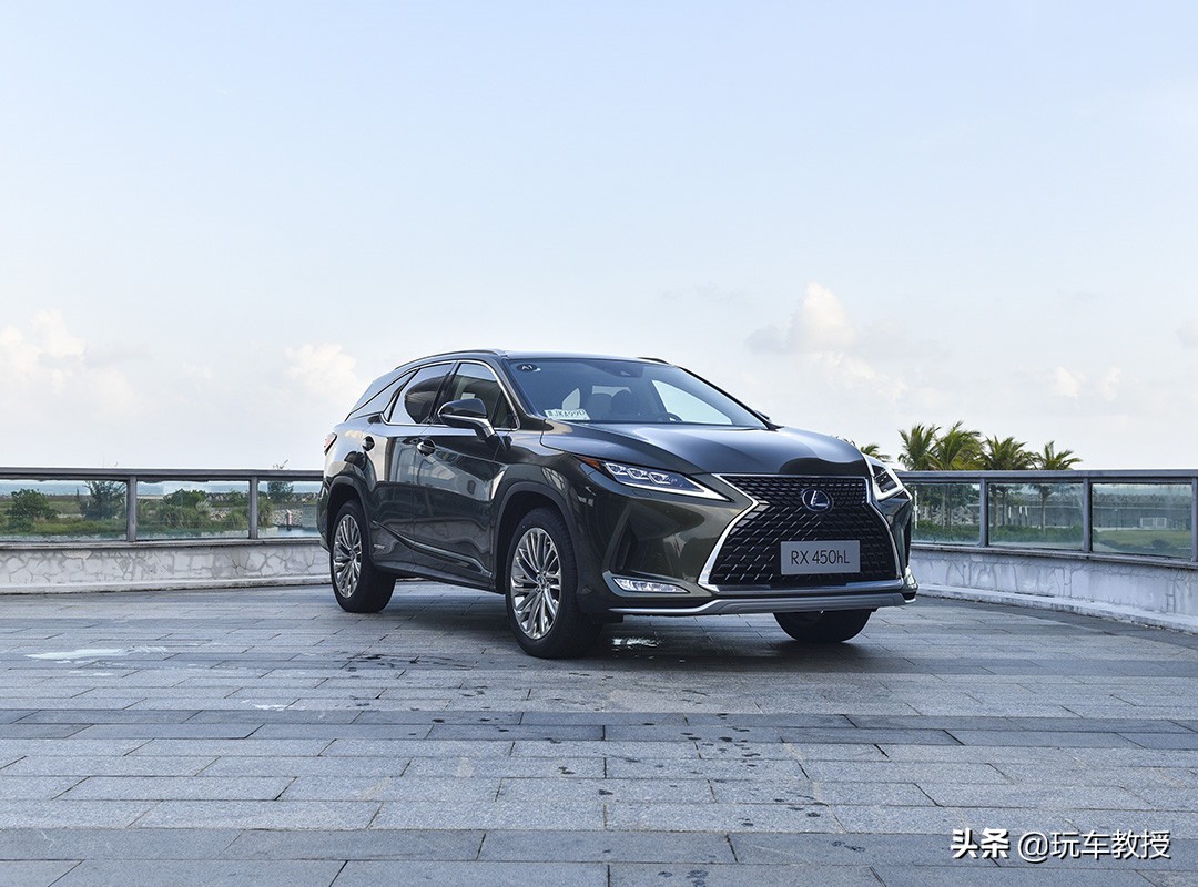 5座和7座suv优缺点,5米长的suv好开吗