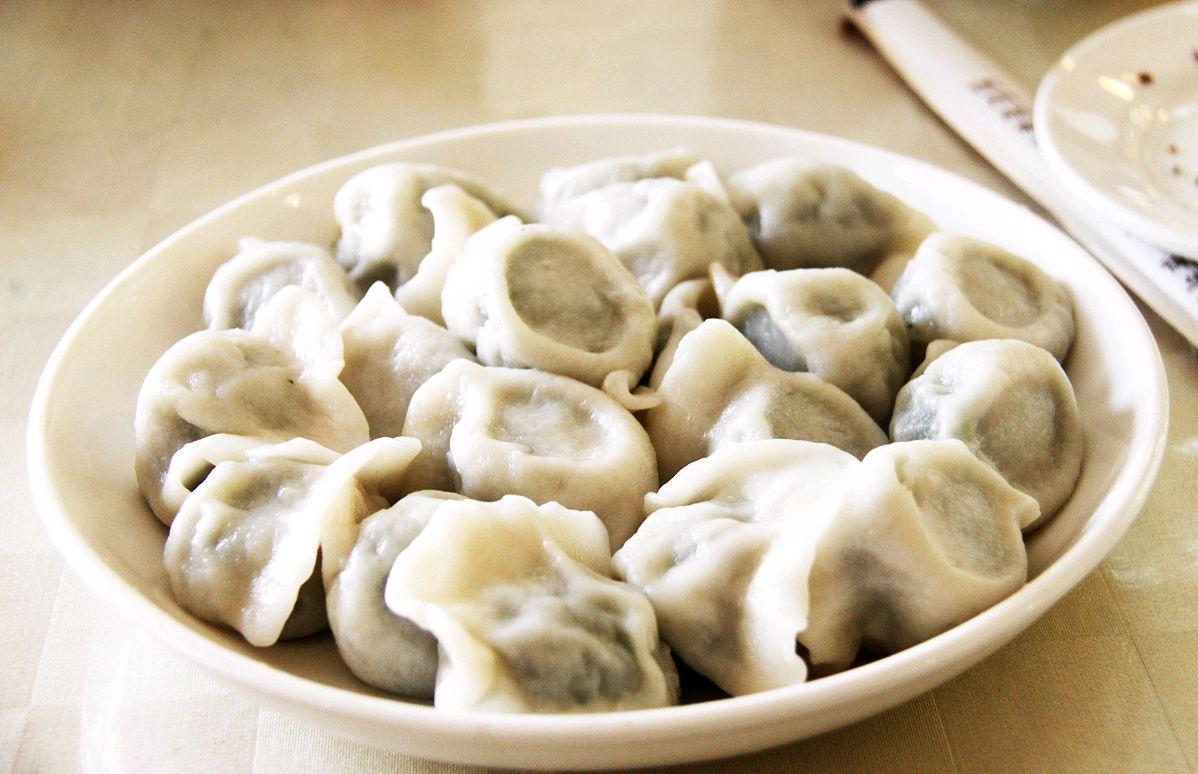 猪肉饺子馅又柴又干，是肉买错，饺子馆老板教买肉，肉馅鲜嫩多汁