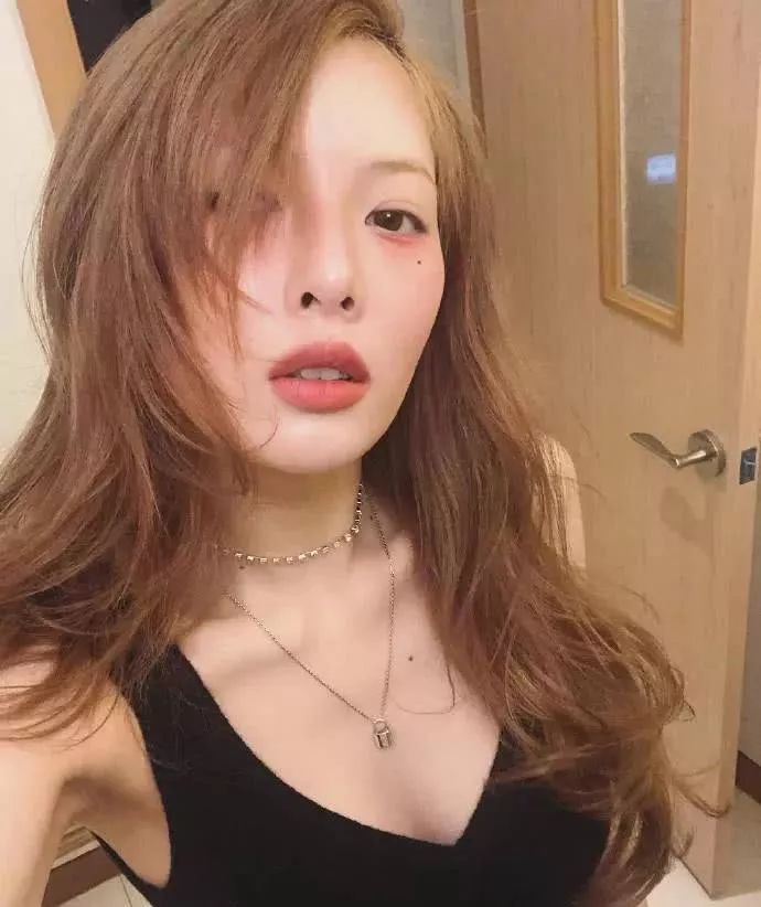 三岁的哪吒小爷有多潮？眼线腮红丸子头