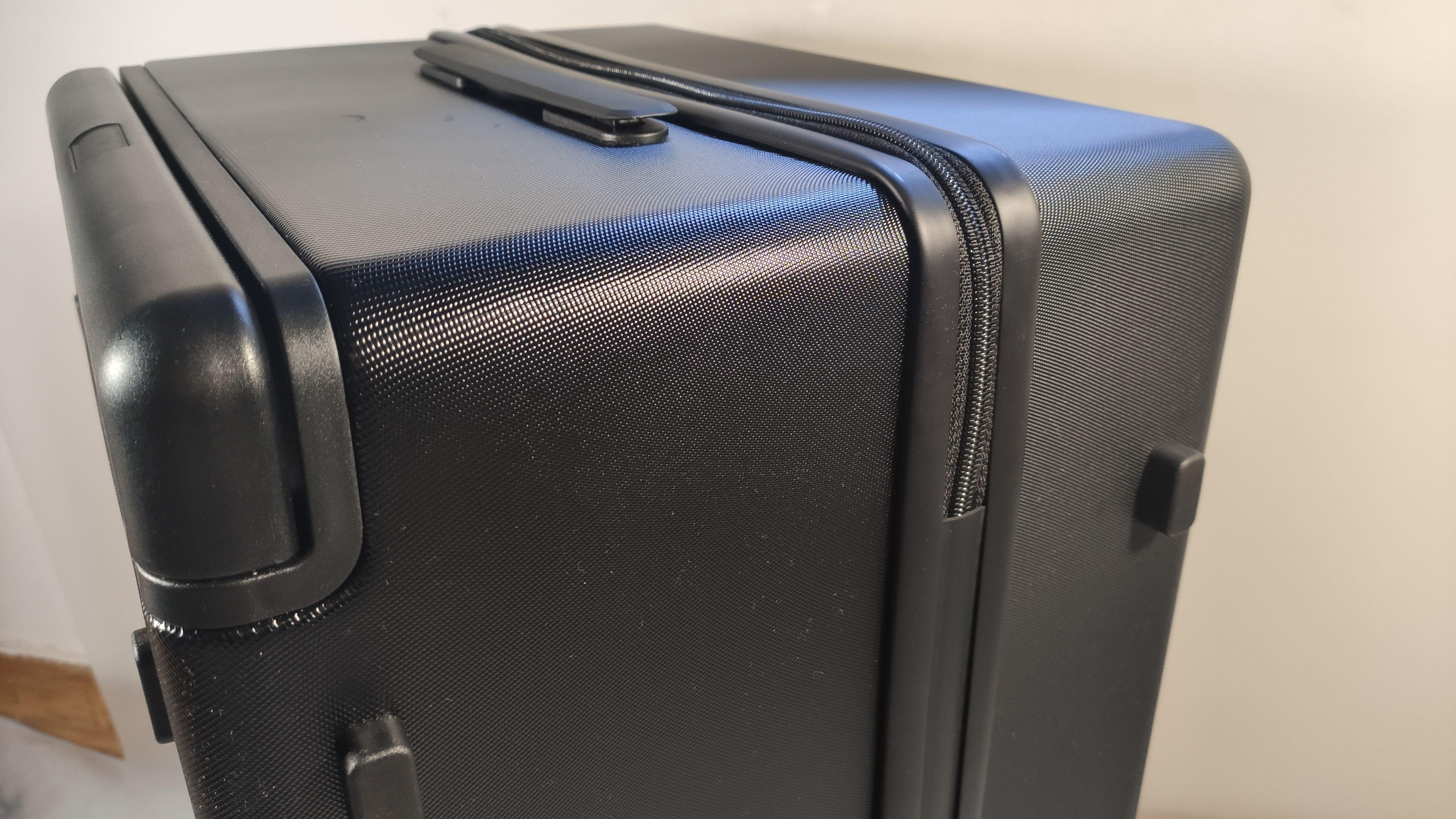 超能装的行李箱外国,level8地平线8号旅行箱评测