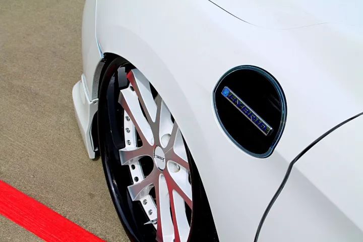 要看雅阁的改装案例还是看“别人家”的吧,国内实在不多