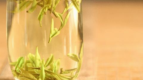 童年有趣成年有茶文案,有茶陪伴的童年是幸福的