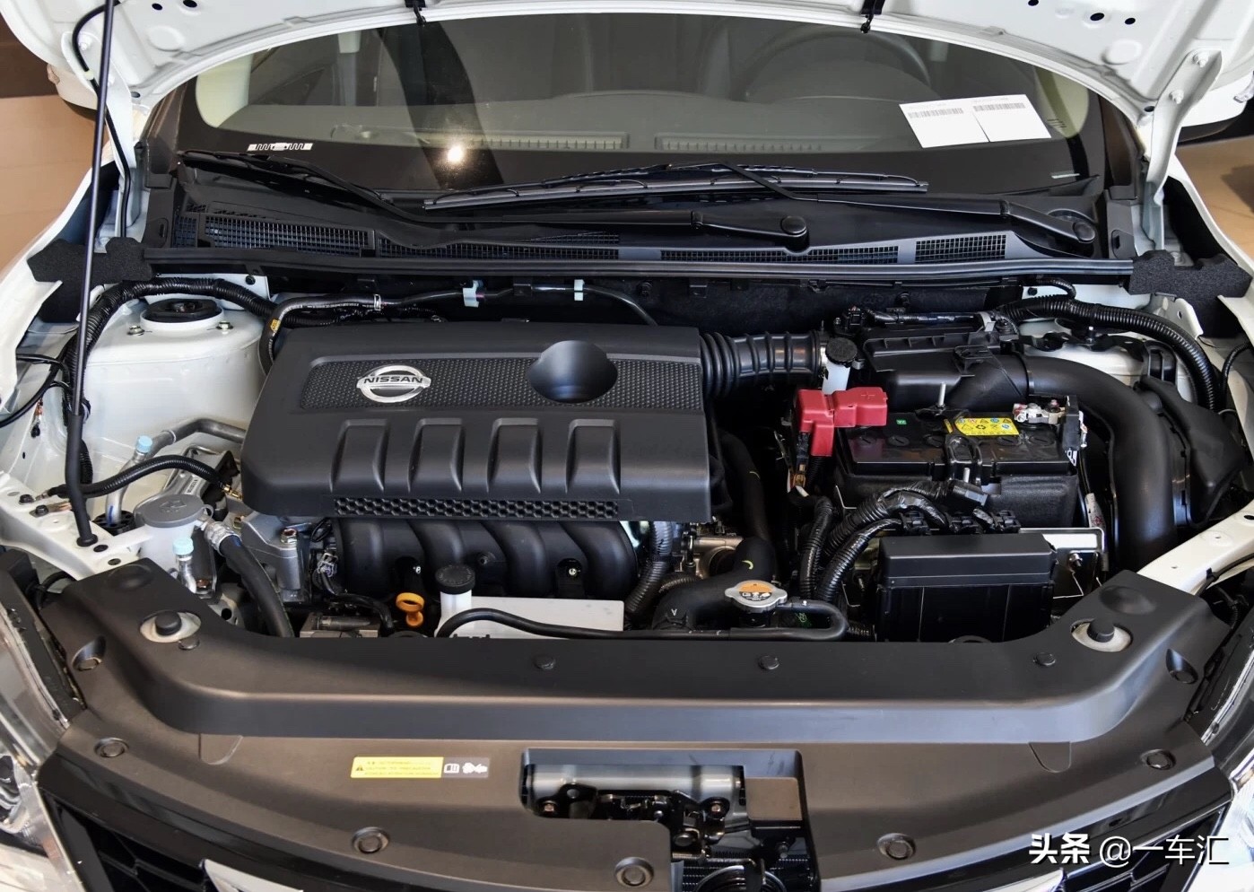 新款骐达和经典轩逸,新款骐达跟轩逸哪个值得买