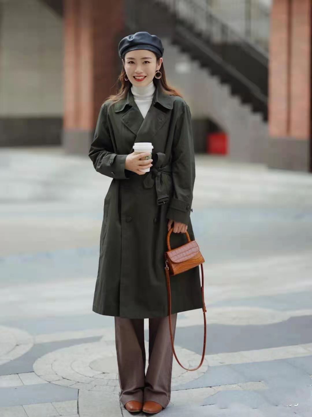 秋季流行的风衣穿搭,秋季风衣经典穿搭
