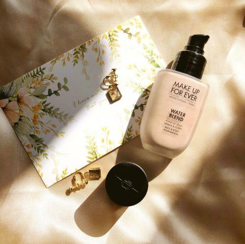 夏天什么粉底持妆最好用,兰蔻粉底和圣罗兰粉底哪个不脱妆