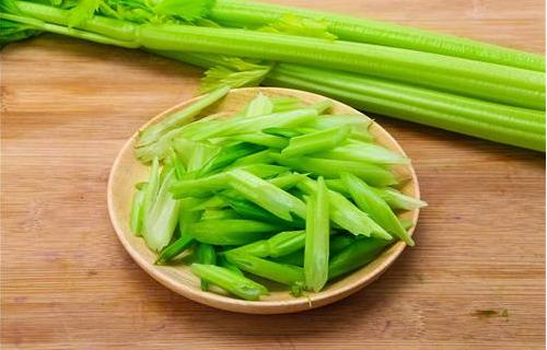 长痘哪些蔬菜要少吃？痘博士告诉你