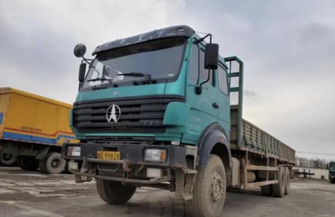 北奔重卡经典图片,老款北奔重卡