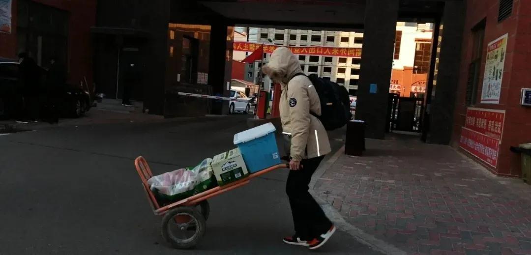 【筑起防控疫情的青春长城】基层战“疫”，闪亮青春（三十四）#内蒙古在行动##内蒙古青年在行动#