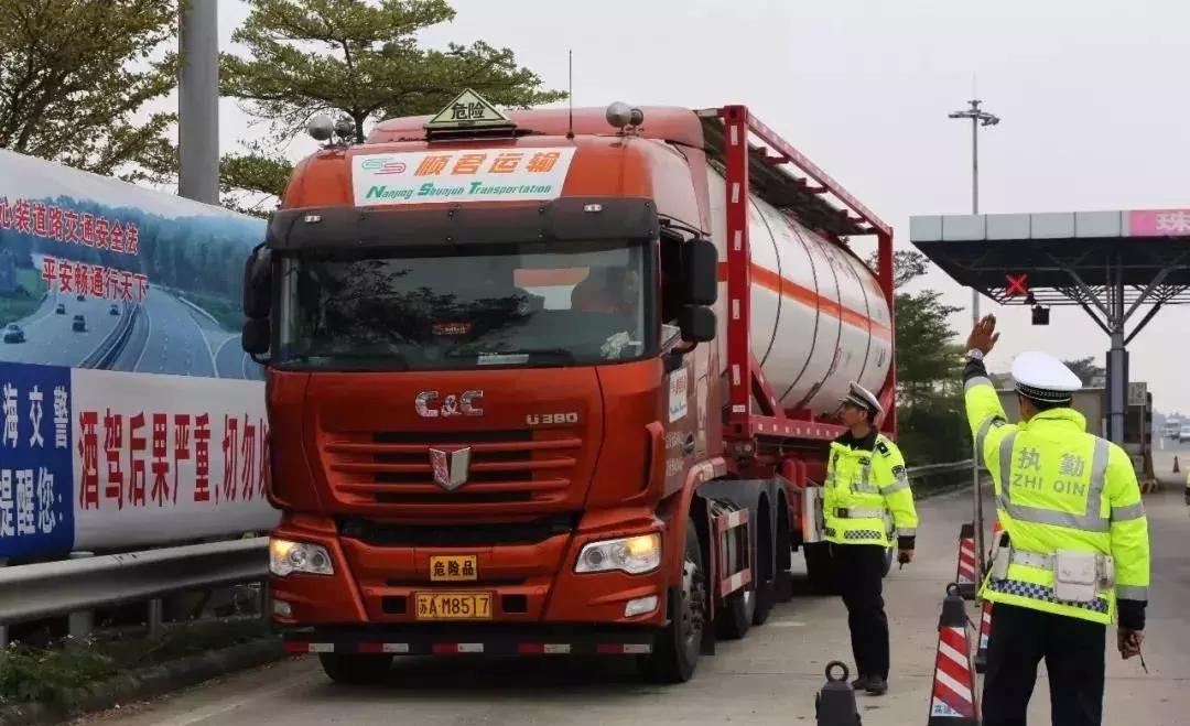 c1驾驶证不能开的六种车,c1驾驶证禁止开的车型