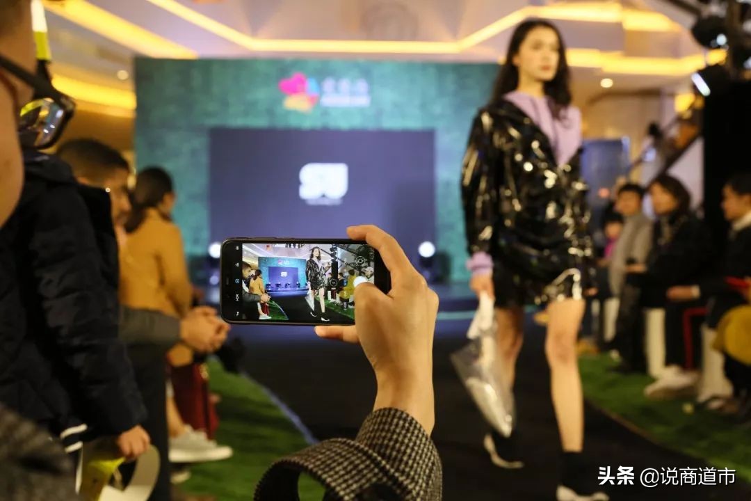 精品百货瞄准“她经济”，东百爱琴海这样玩转女神节