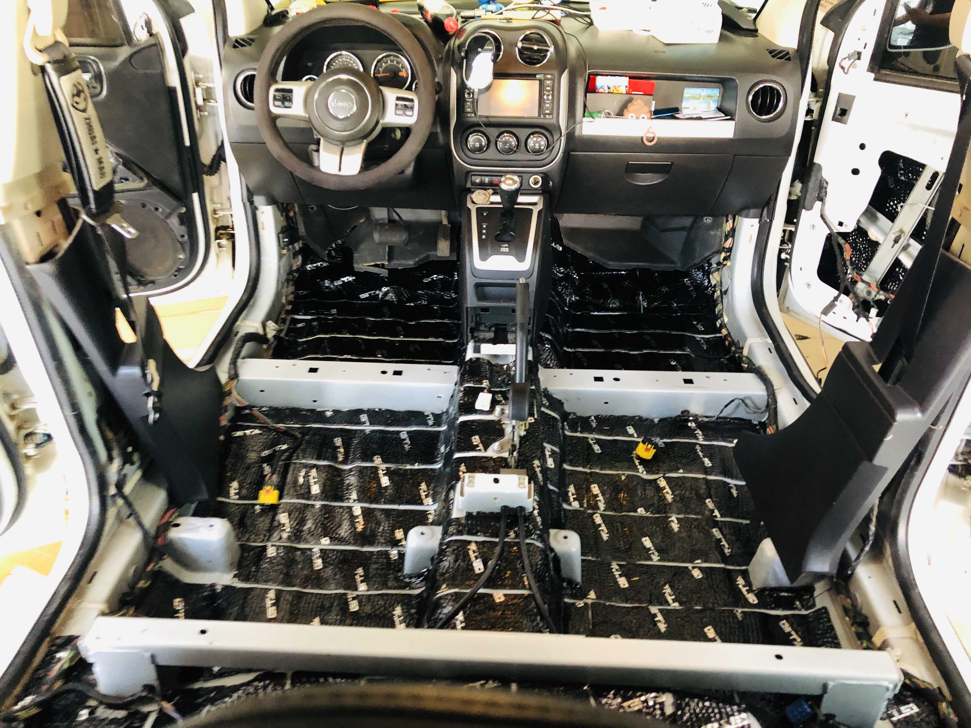 jeep指南者爆改,jeep指南者1.4t家享版隔音效果