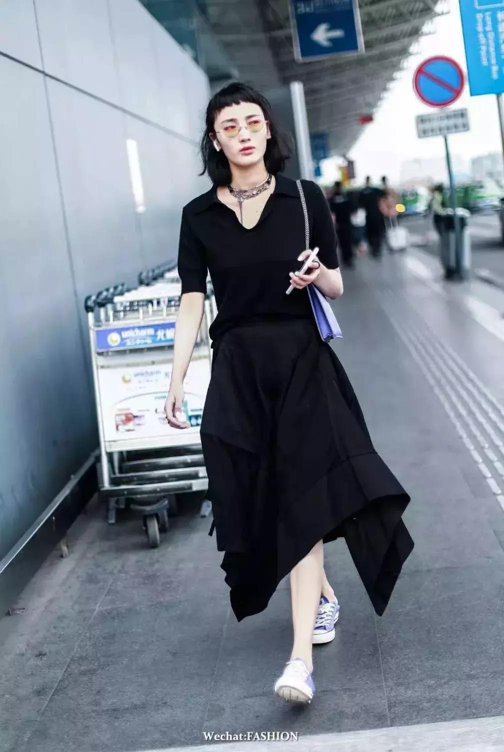 刘雯米兰时装周试装,刘雯维密走秀比心