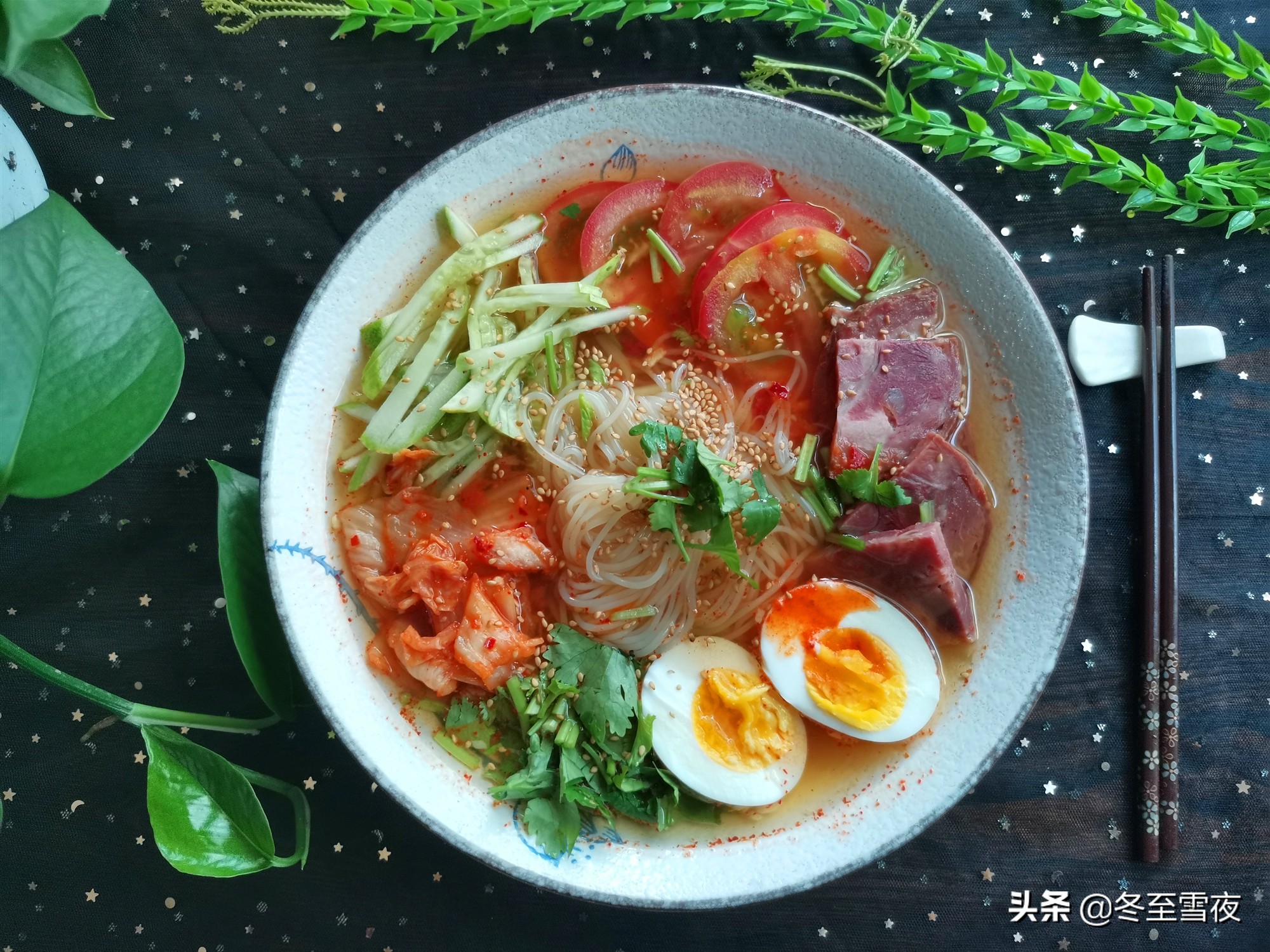 东北老太太热汤冷面的正宗做法,正宗东北冷面家常做法