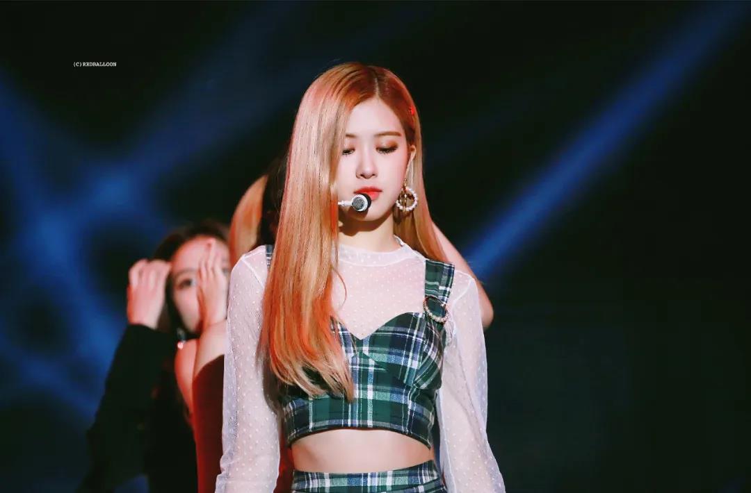 blackpink朴彩英为什么垫底 (blackpink成员朴彩英的稀有照片)