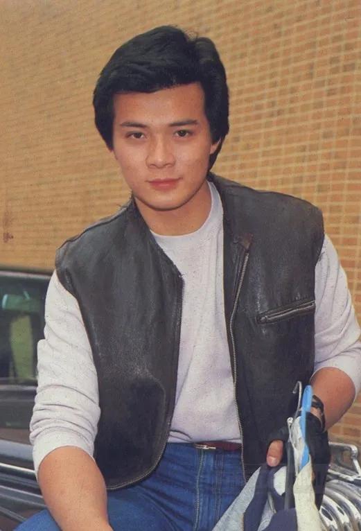 港圈女星是怎么被*养包**的？