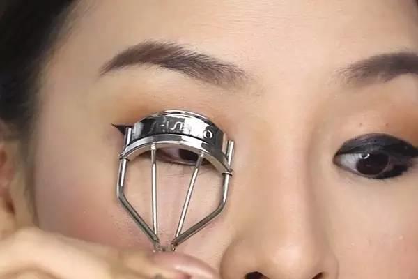 眼上有缺陷眼妆教程干净高级显大,单眼皮小眼睛眼妆教程干净高级