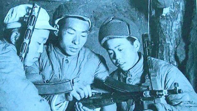 上甘岭战役美军为啥不用喷火器,上甘岭狙神张桃芳回国后怎么样了