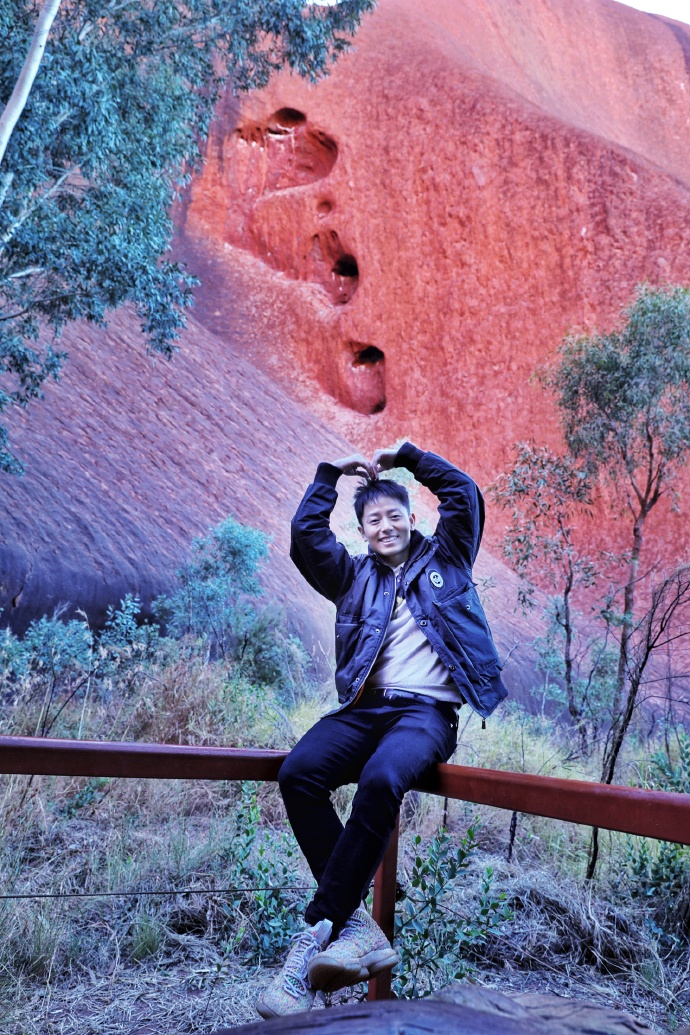 乌鲁鲁的星空晚宴，在世界中心呼唤爱「七夕特稿」