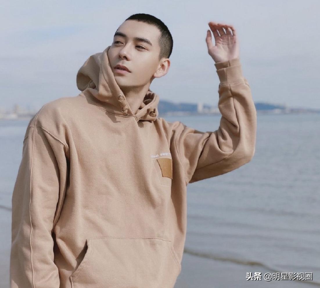 胡冰卿与张铭恩接吻,胡冰卿和张铭恩接吻的视频