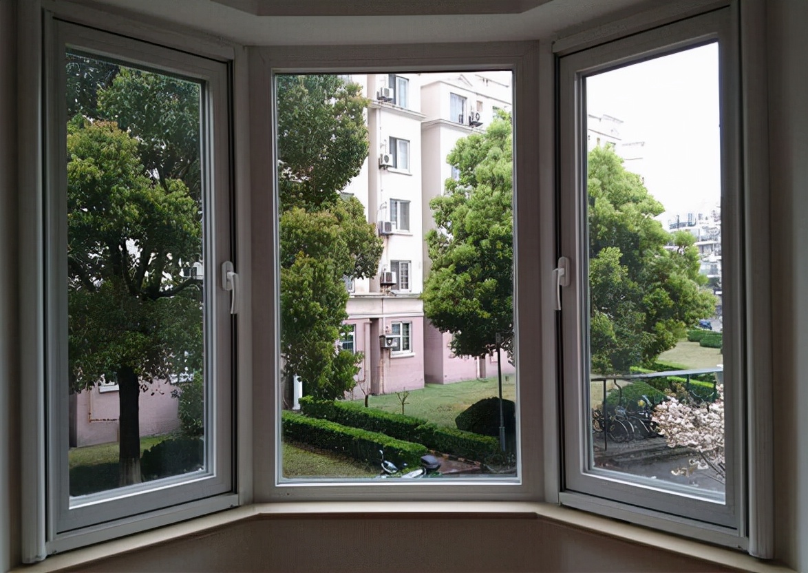 55断桥铝和普通塑钢哪个更好,55的断桥铝和60的哪个好