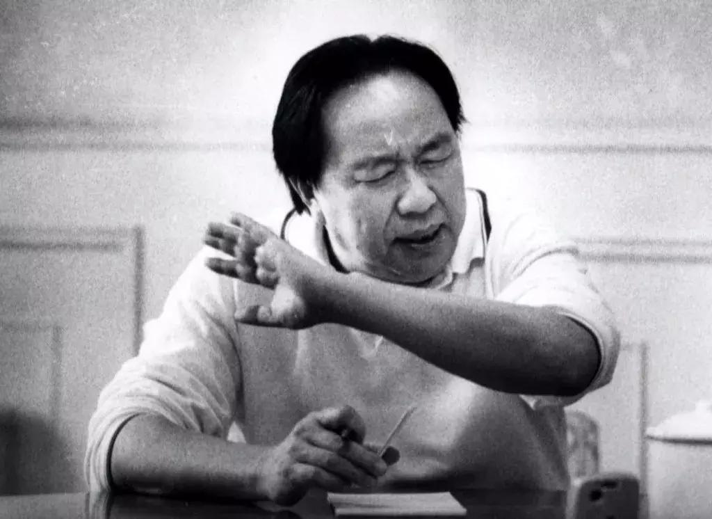 八十年代首富牟其中,中国首富牟其中简历