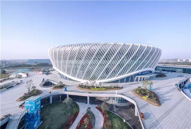 武汉光谷国际网球中心旋风球场