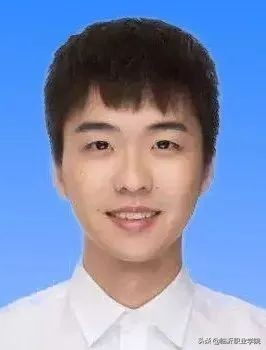 临职战“疫”｜宅家学技，一分钟制作超实用的证件照