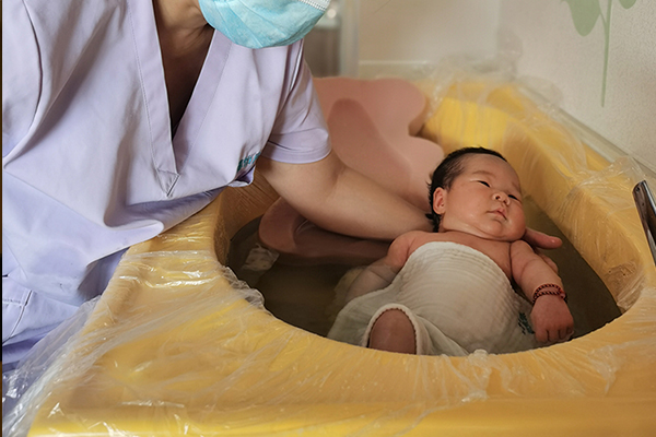 产后24小时护理注意事项,产后二十四小时护理宝宝