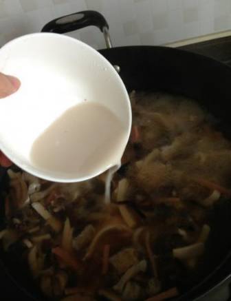 胡辣汤是怎么做的,胡辣汤为什么黏糊糊