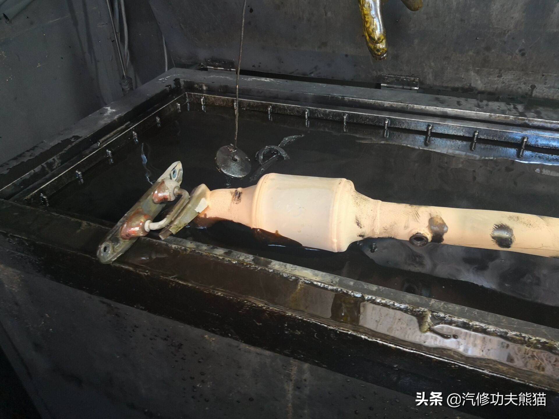 2017款途观丝绸之路1.8t烧机油吗,途观2015款1.8t四驱豪华版烧机油