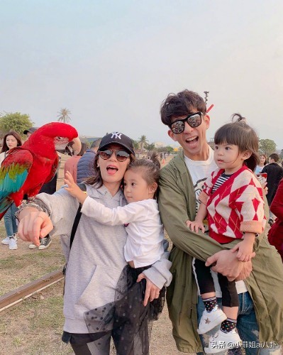 贾静雯思考咘咘波妞成家立业,贾静雯波妞萌照