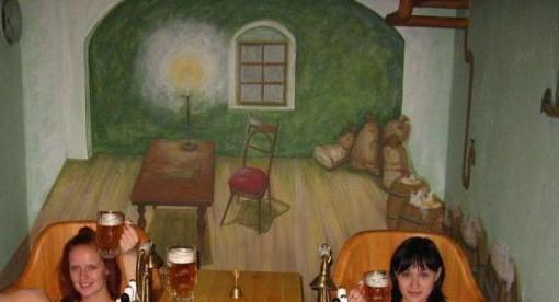 啤酒石油黑泥浴，工业旅游打卡胜地、吸客神器