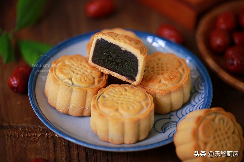 适合初学者做的枣泥月饼,从小爱吃豆沙包