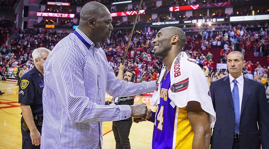 迈克尔杰克逊和科比有可比性吗,迈克尔杰克逊对科比的评价