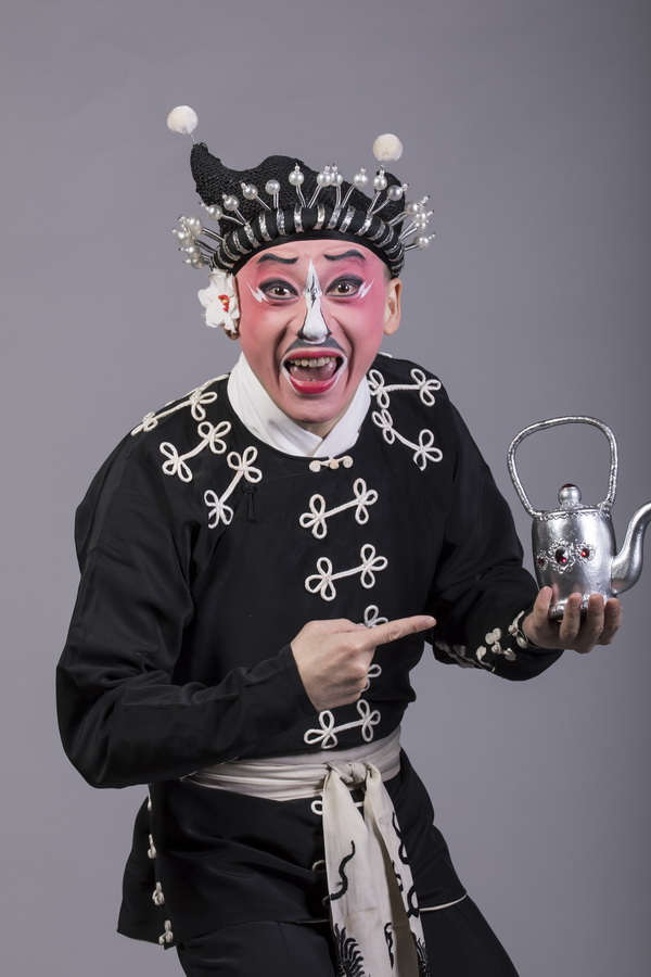 萌视角：中国脸谱讲述不同于西洋假面的浪漫