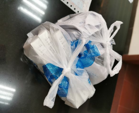 防疫战中的志愿者送菜,战疫党员志愿者在一线