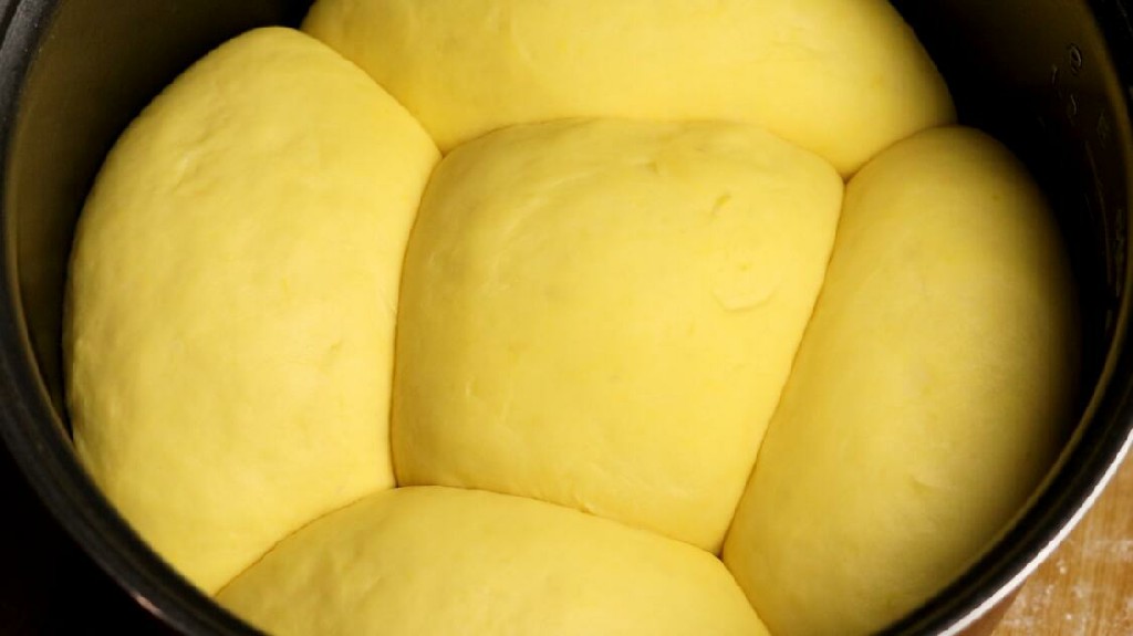 发面时小苏打和泡打粉怎么放,发面用酵母和泡打粉的比例