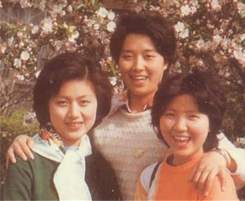 余秋雨前妻李红个人简介,余秋雨前妻李红真实照片