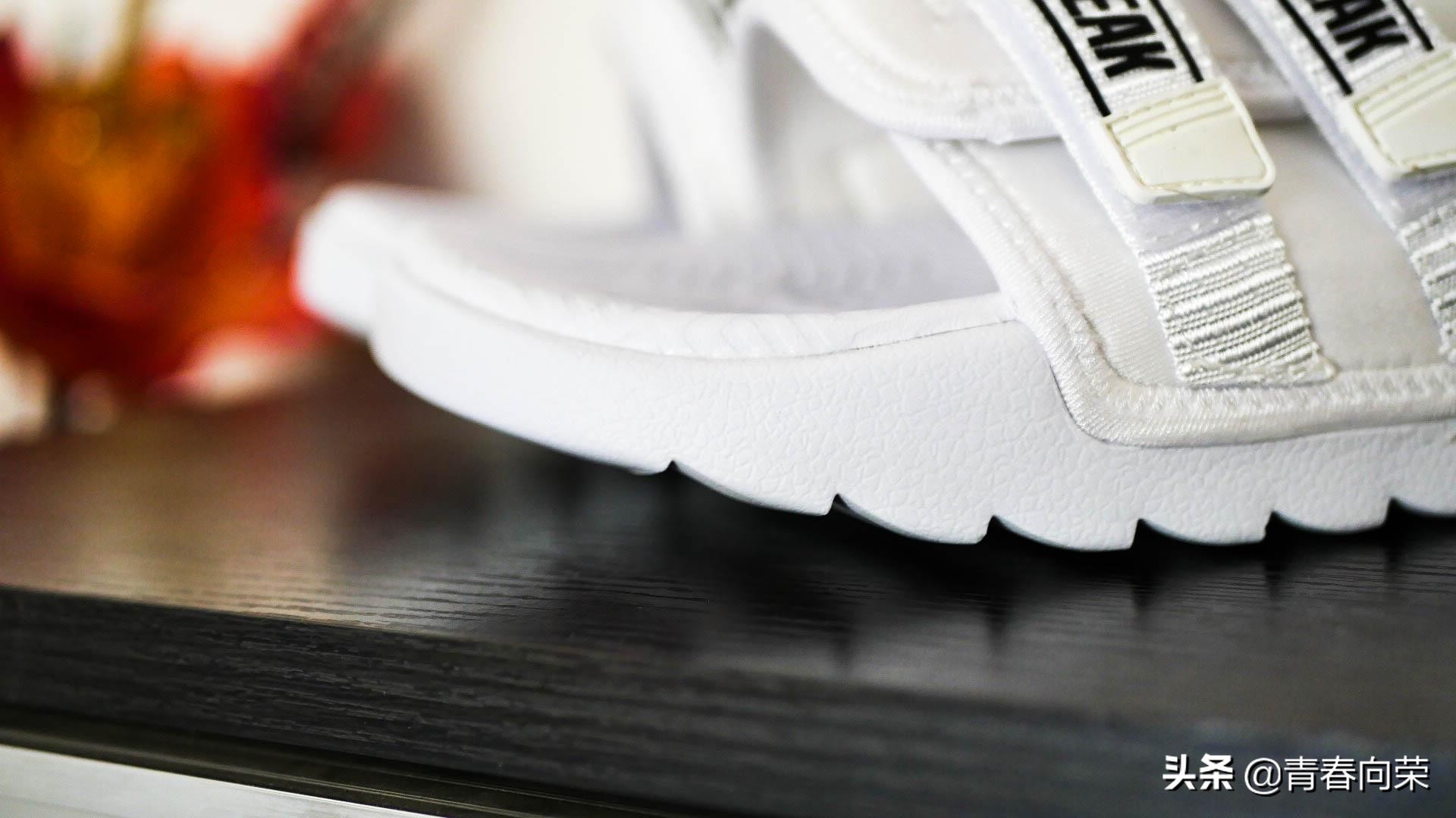 100元的匹克拖鞋,99元两双匹克拖鞋是真的吗