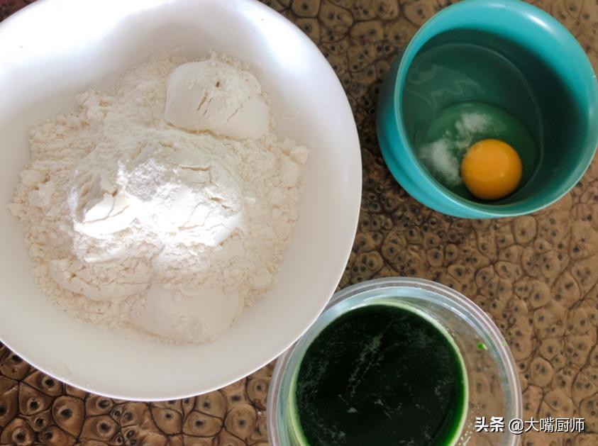 手擀面加多少红薯淀粉更爽滑劲道,手擀面怎么做才劲道有弹性