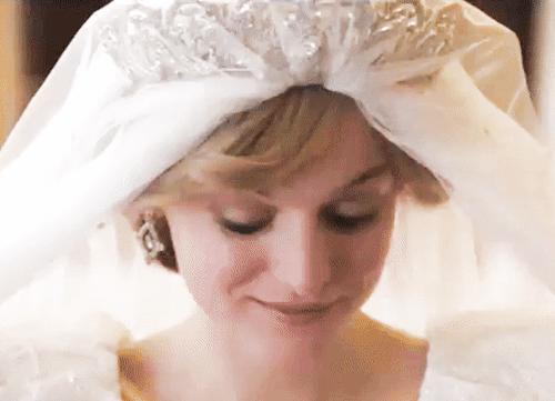 戴妃经典款戒指,戴妃蓝宝石珠宝