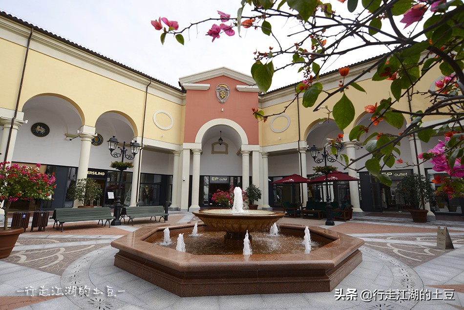 上海佛罗伦萨小镇，奥特莱斯世界名品购物中心，中国奢侈品领导者